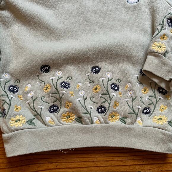 Light green floral bunny embroidered crew sweater SIZE 3T - Picture 3 of 4